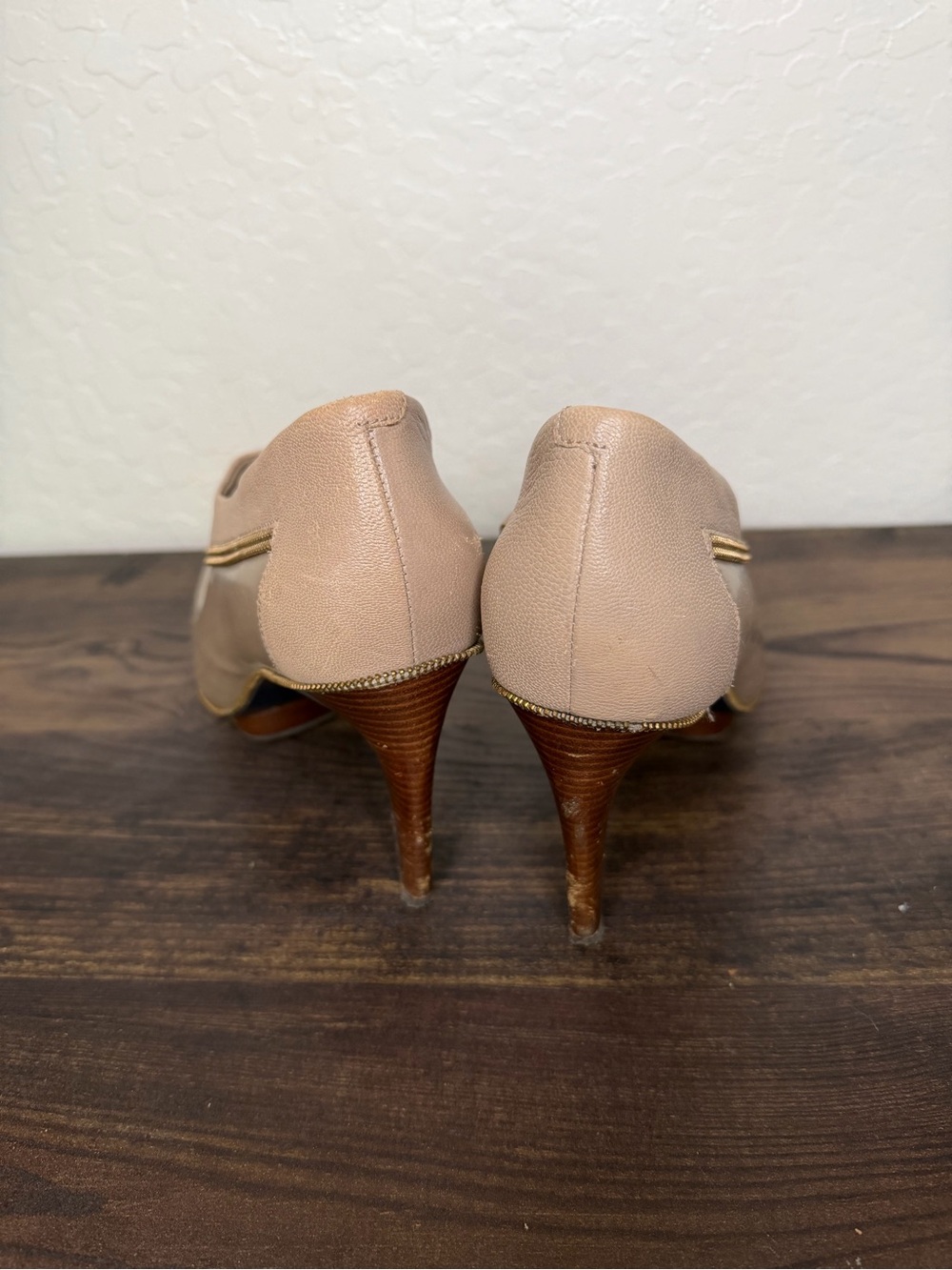 Cole Haan Beige Leather Zip Accent Stiletto Heels - Picture 5 of 6
